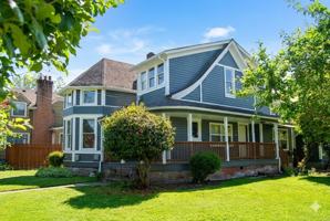 featured image of 307 Se Cowls St