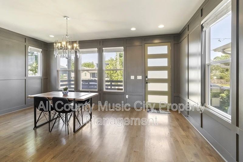 1507B 14th Ave N - Photo 5 of 21