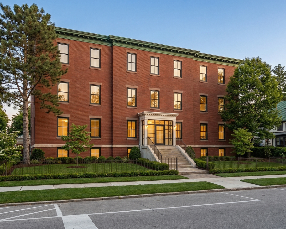 262 Blackstone Boulevard - Photo 6 of 8