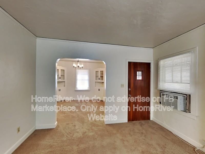 2006 G St - Photo 6 of 17