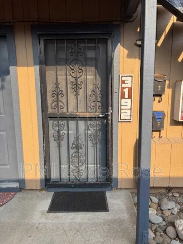 3192 Bristle Branch Dr