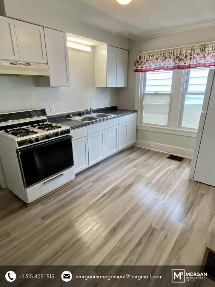 55 E 7th St - Photo 7 of 13