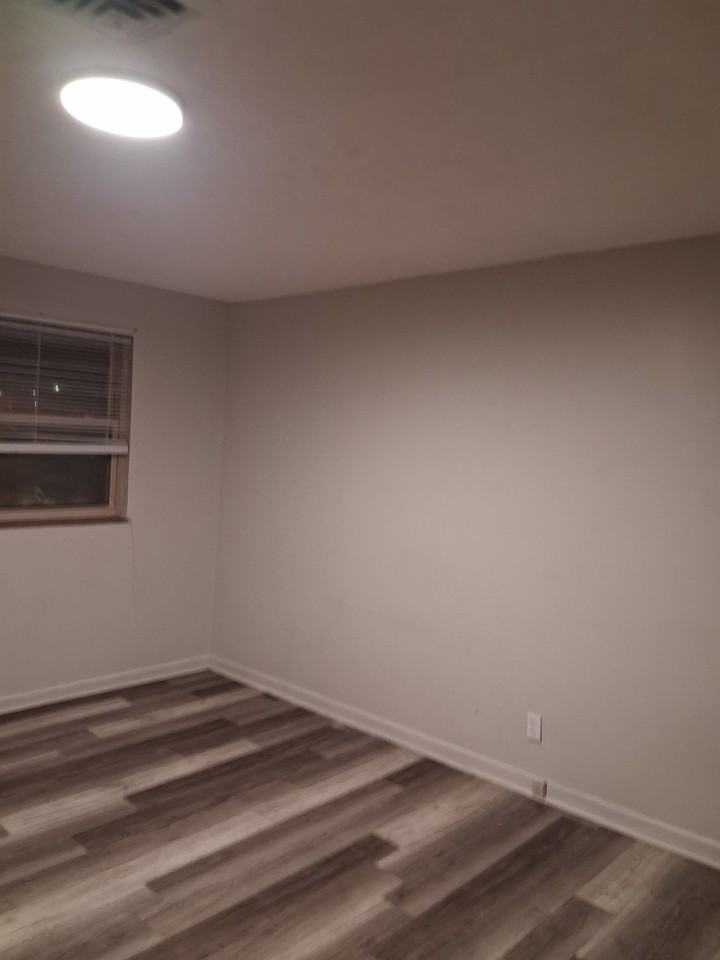 Downtown Apartments - Photo 6 of 6