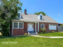 featured image of 21 Brevard Rd