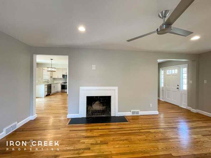 21 Brevard Rd - Photo 3 of 32