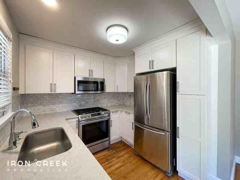 21 Brevard Rd - Photo 5 of 32