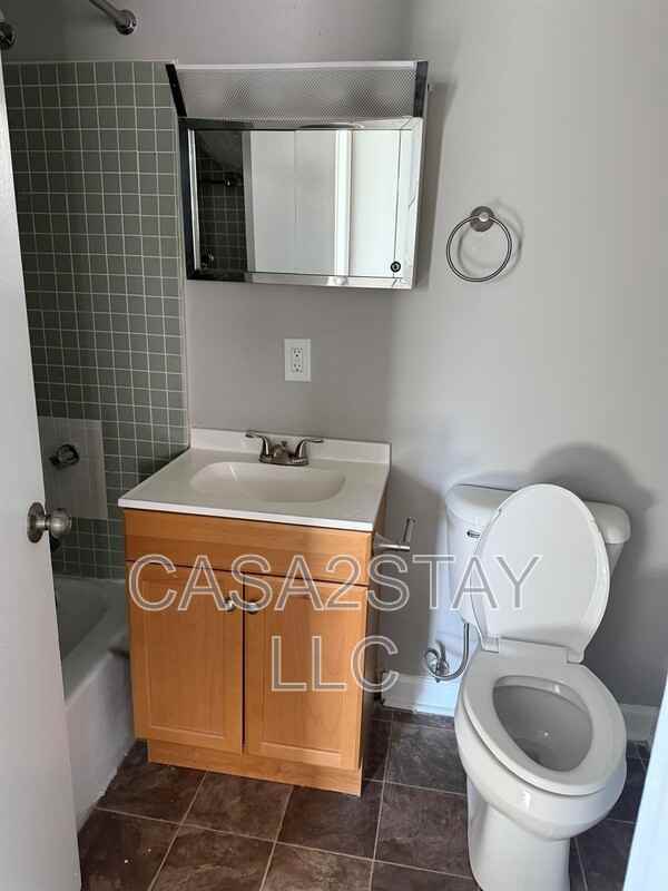 2119 Saint Johns Pl #2119 - Photo 4 of 11