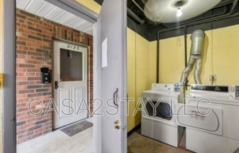 2119 Saint Johns Pl #2119 - Photo 7 of 11