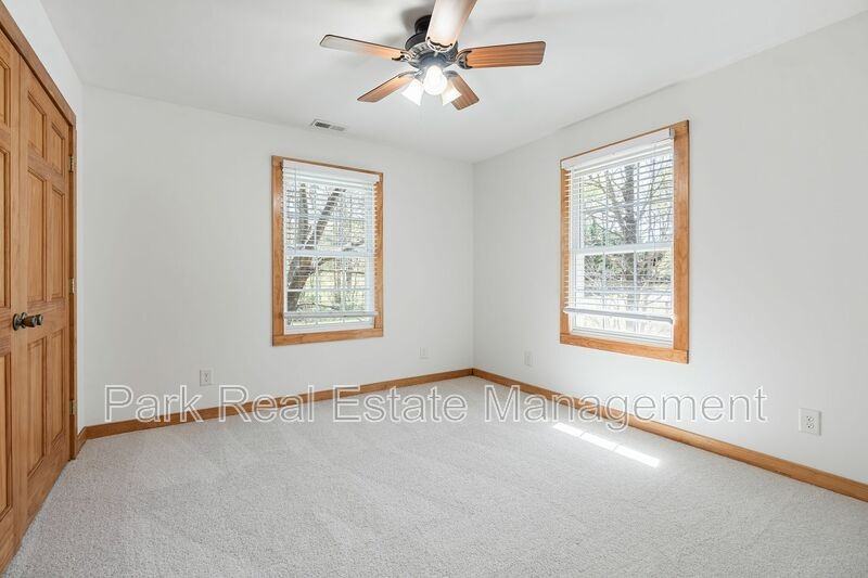 35 Hedgecock Farm - Photo 6 of 27