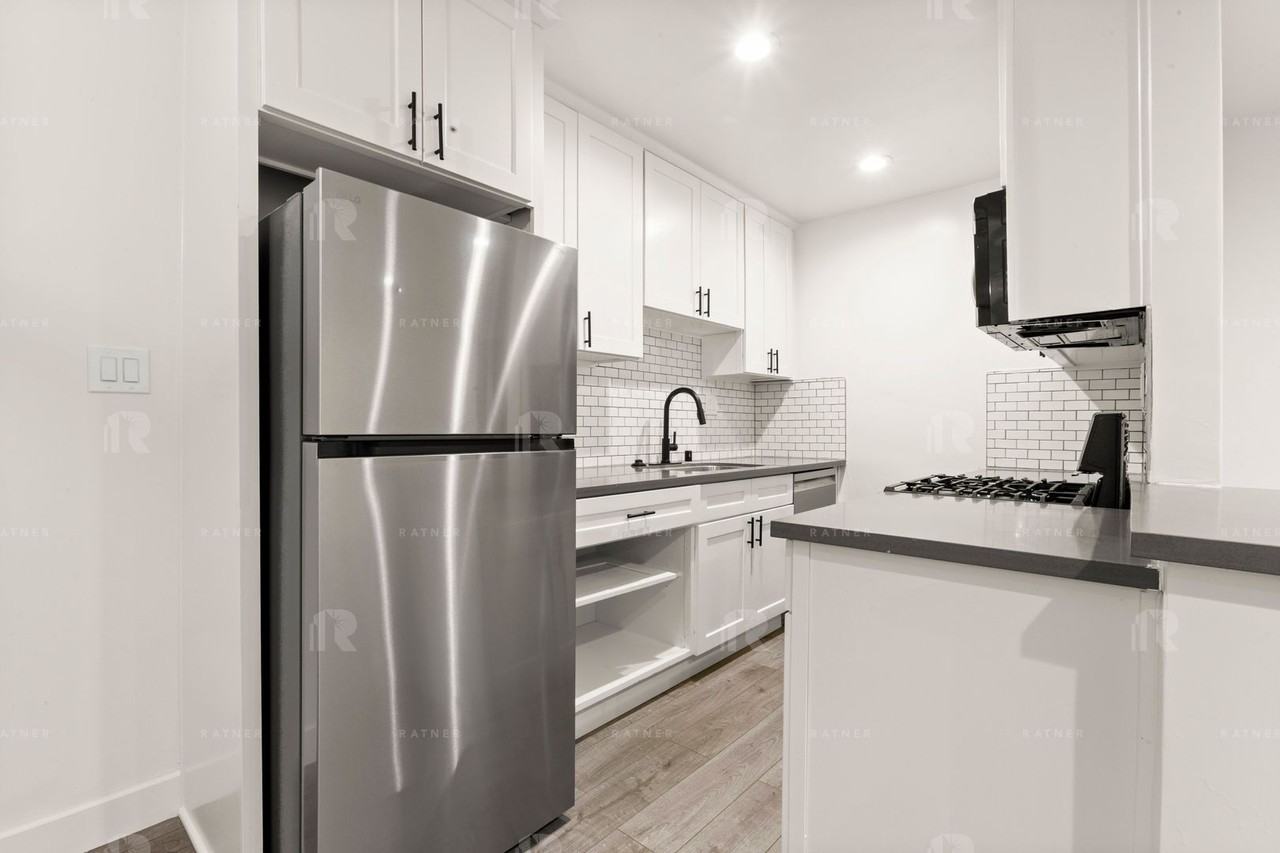 (Arely:B) 7259 Willoughby Avenue - Photo 5 of 21