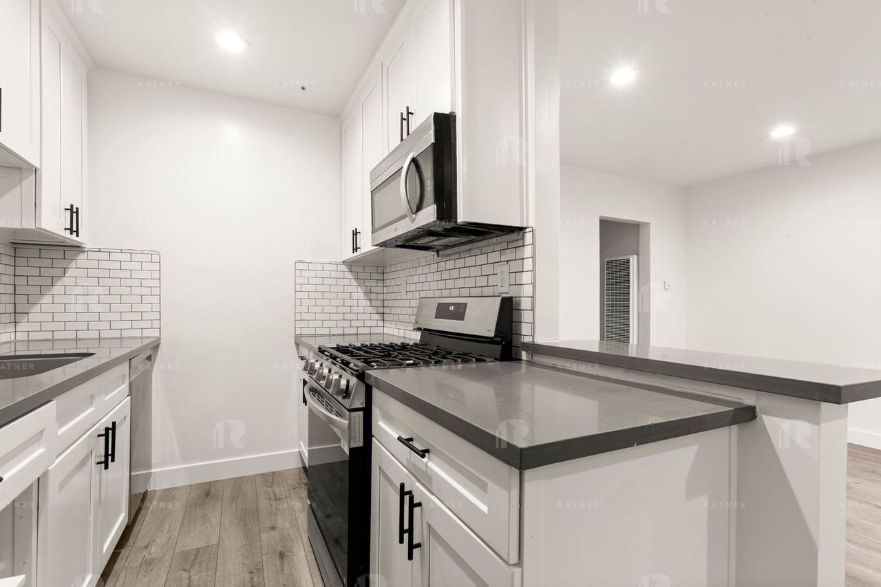 (Arely:B) 7259 Willoughby Avenue - Photo 6 of 21