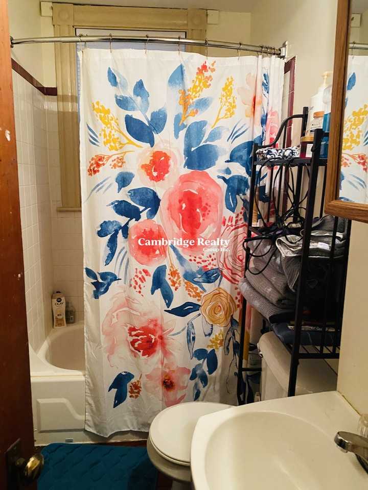 109 Calumet St #1T - Photo 4 of 9