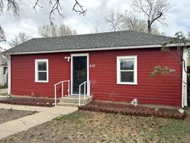 612 9th St - Photo 1 of 1