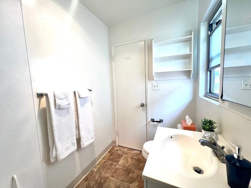 1133 Reed Ave - Photo 4 of 16