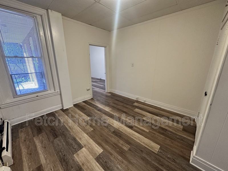 816 Church St #1stFL - Photo 4 of 10