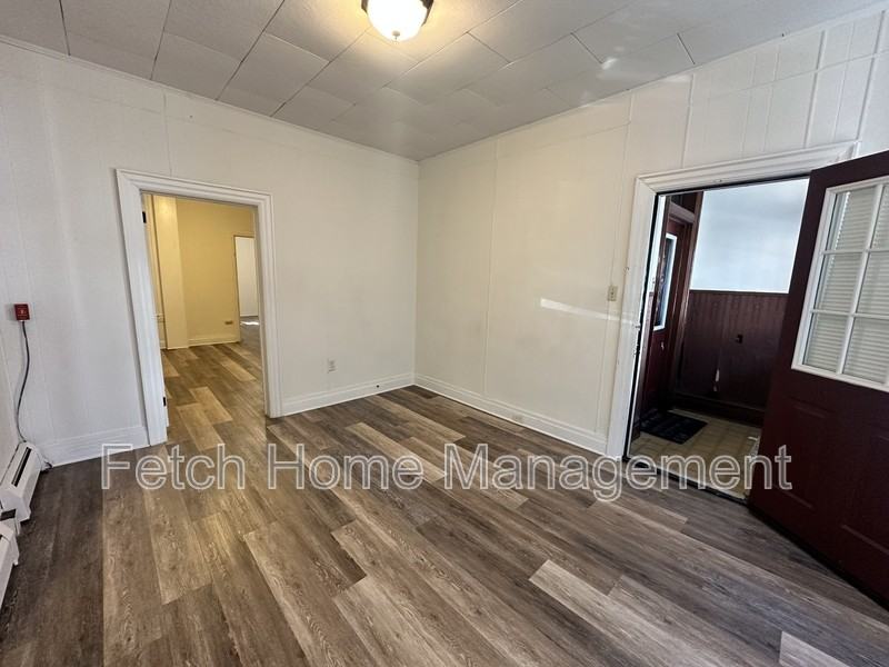 816 Church St #1stFL - Photo 5 of 10