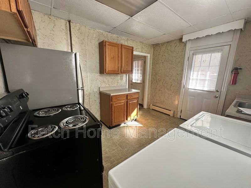 816 Church St #1stFL - Photo 7 of 10