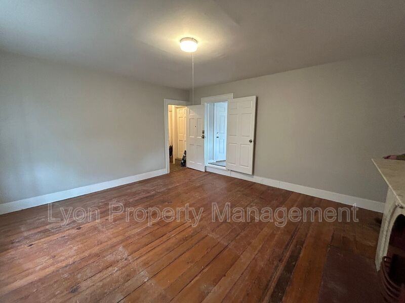 44 7th St #2 - Photo 7 of 24