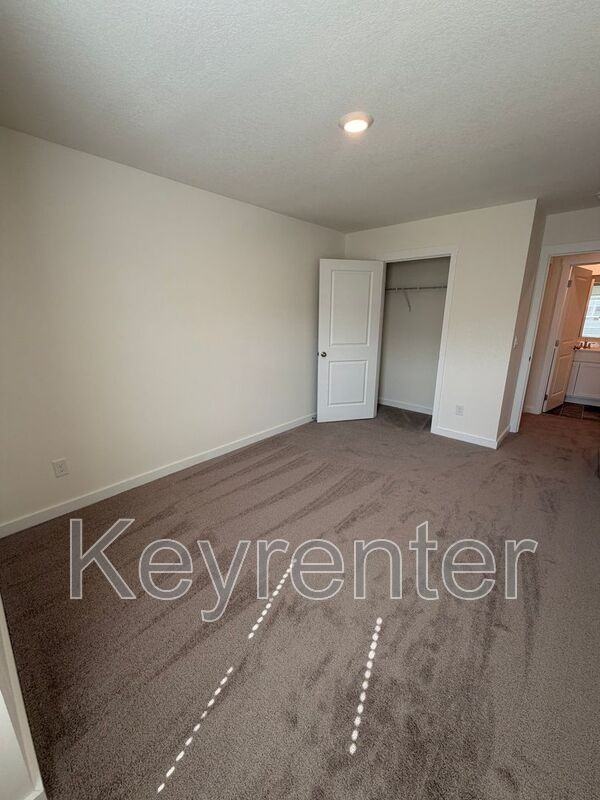 7033 Randleman Dr - Photo 2 of 32