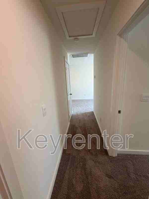 7033 Randleman Dr - Photo 7 of 32