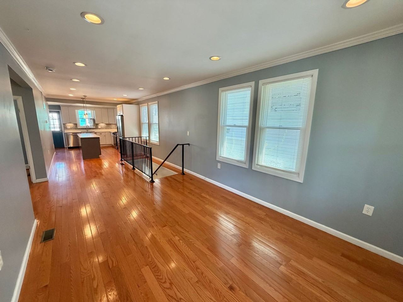 4020 Grant St Ne - Photo 2 of 50