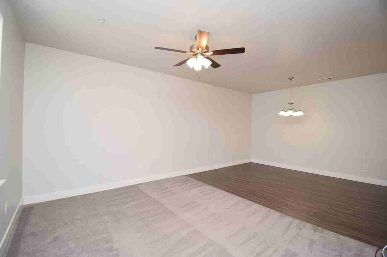 1994 N 3330 W - Photo 4 of 17