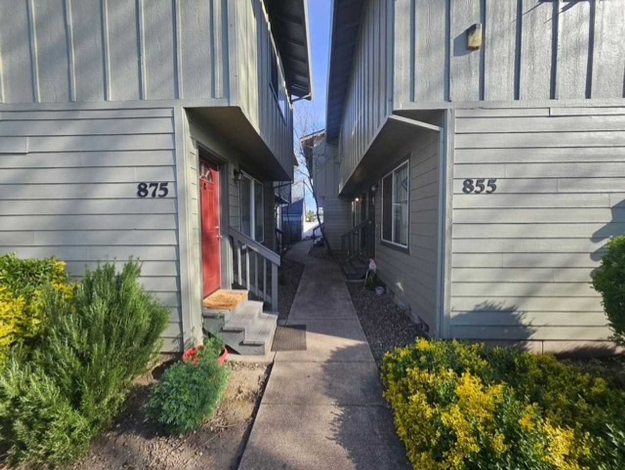 Denver Court- DEN - Photo 2 of 3