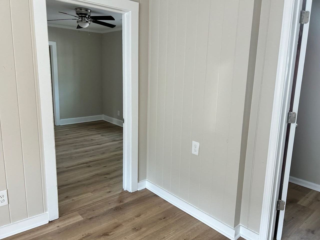 608 Cottage St - Photo 5 of 10