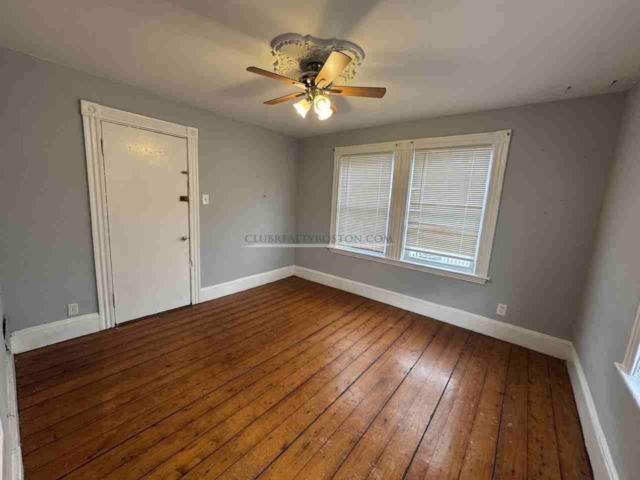 260 Lincoln St #1 - Photo 5 of 10