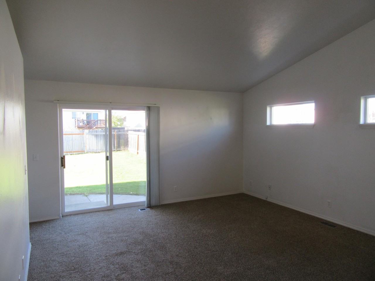 2893 W Elmwood Dr - Photo 6 of 17