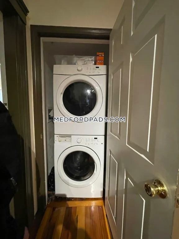 352 Main St #1 - Photo 4 of 13