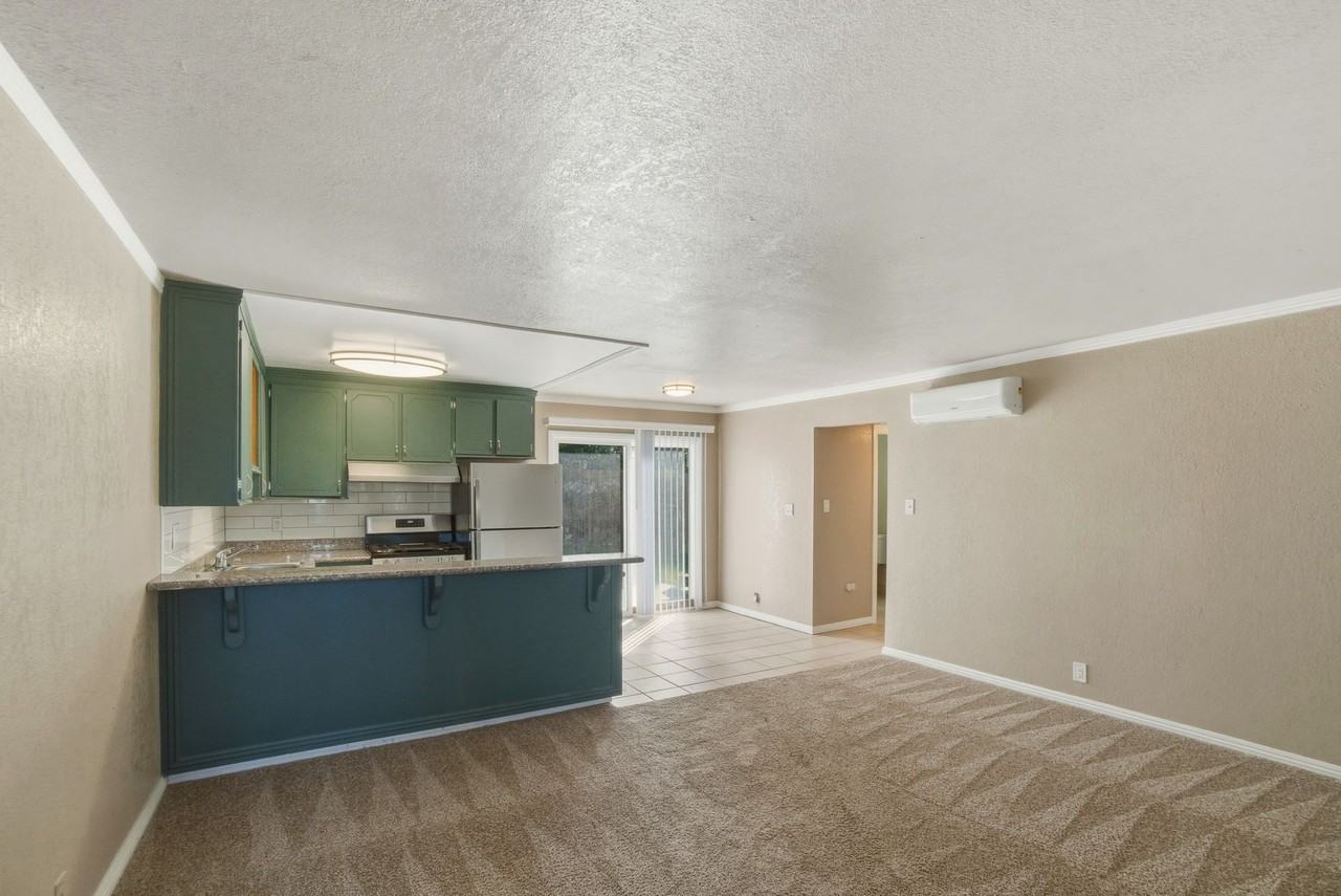 1540 Hesket Way - Photo 2 of 19