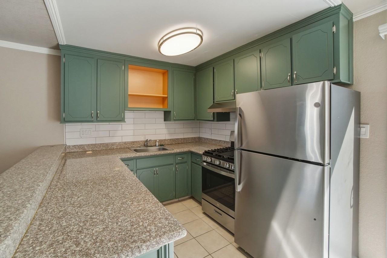1540 Hesket Way - Photo 5 of 19