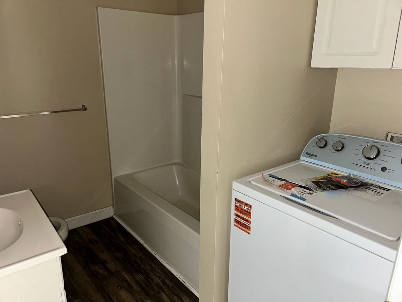 1323 N Chestnut St - Photo 5 of 8
