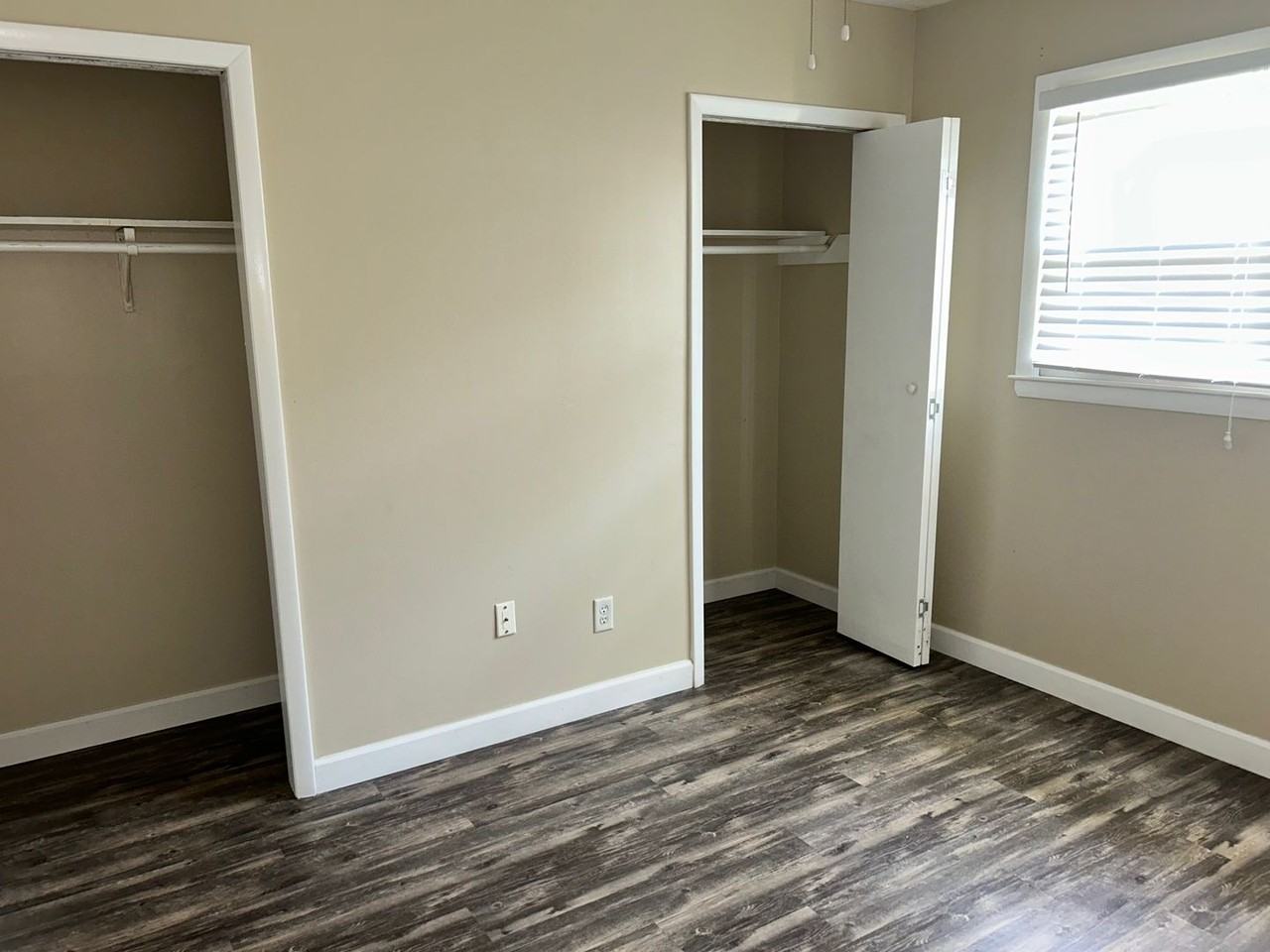 1323 N Chestnut St - Photo 6 of 8