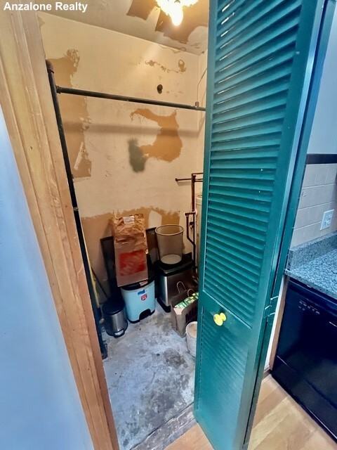 69 N Margin St #8 - Photo 4 of 23