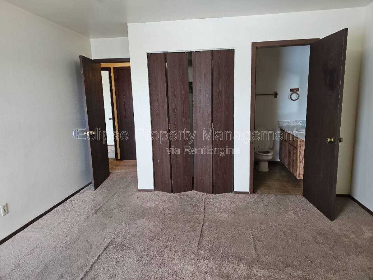 2211 Vigil Way #4 - Photo 7 of 10