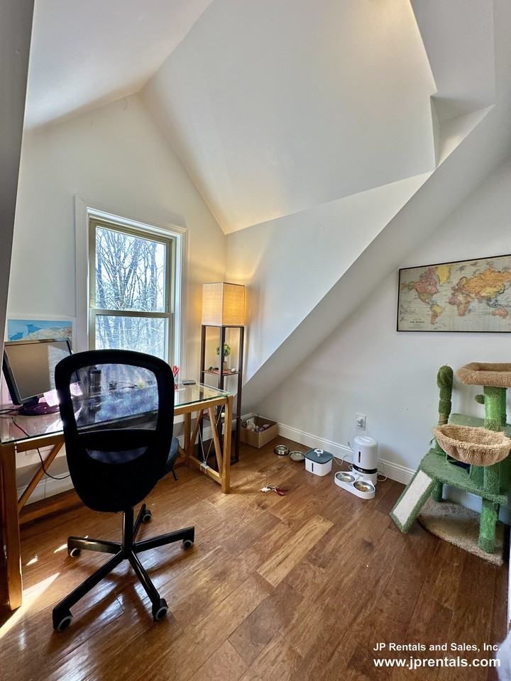 76 Weld Hill St #3 - Photo 5 of 11