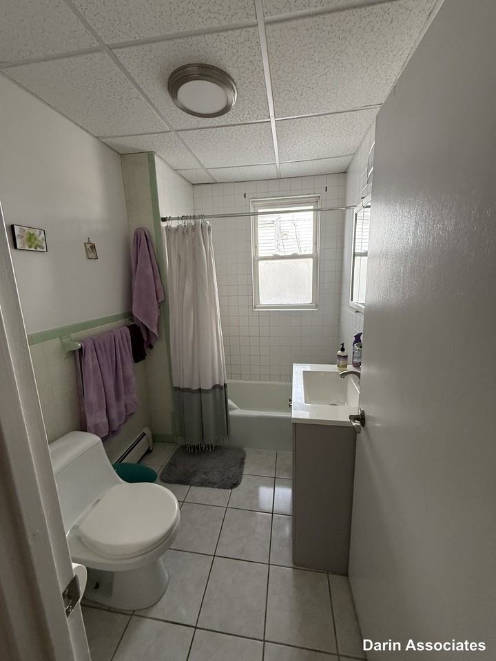 115 Thurston St #2 - Photo 2 of 7
