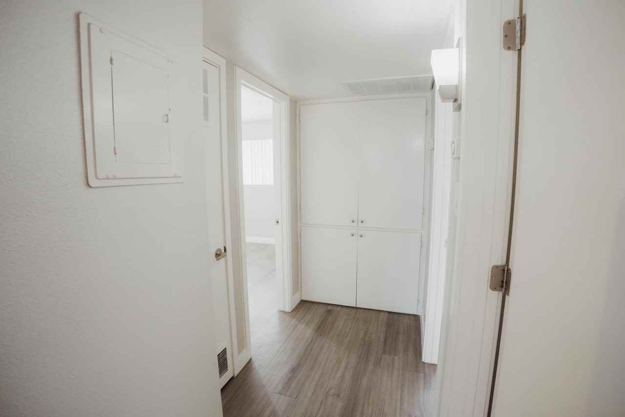 The Cosmo Apartments - Photo 4 of 18
