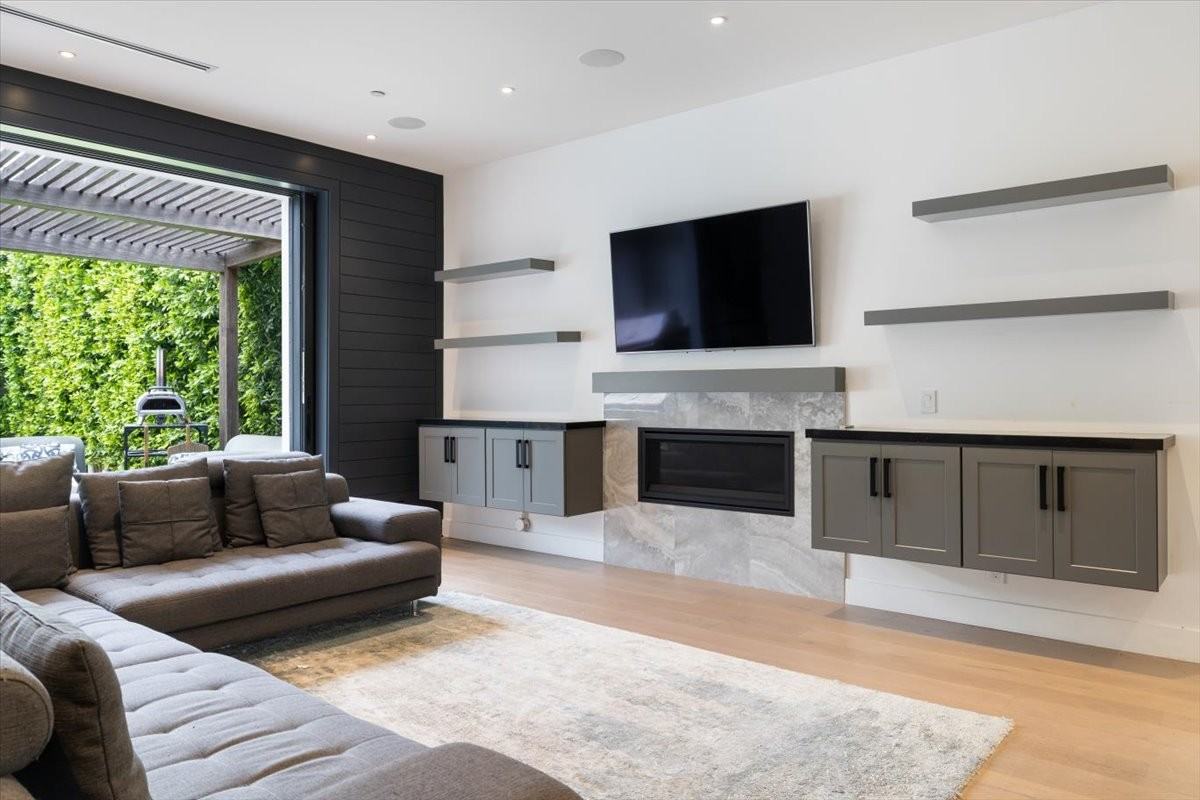 14717 Otsego Street - Photo 6 of 18