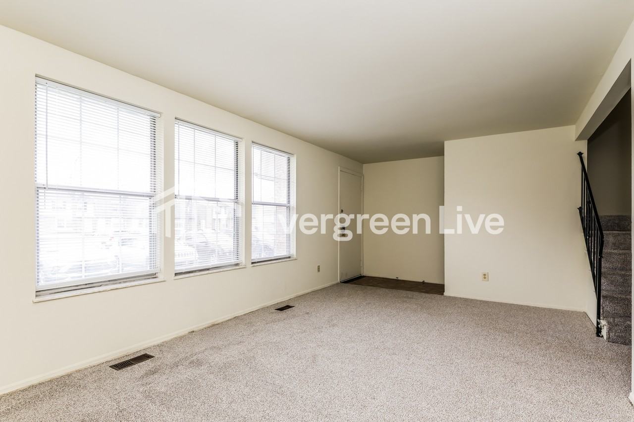 7663 Mount Hood - Photo 4 of 15