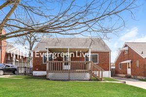 featured image of 7236 Park Ave