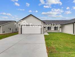 featured image of 5245 N Cypress St