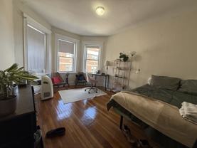 Walbridge St. & Commonwealth #20 - Photo 1 of 1