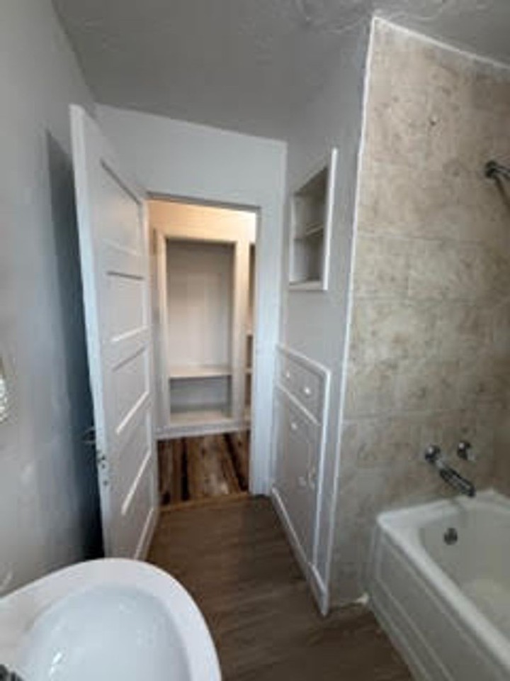 721 Hillside St. - Photo 7 of 22
