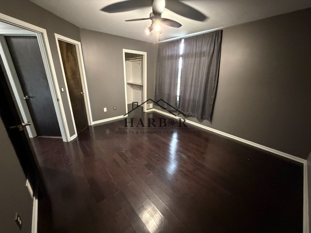 118 N River Ct Ne - Photo 3 of 12