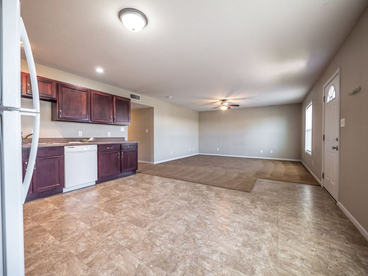 212-214 E 1st Duplex - Photo 5 of 16