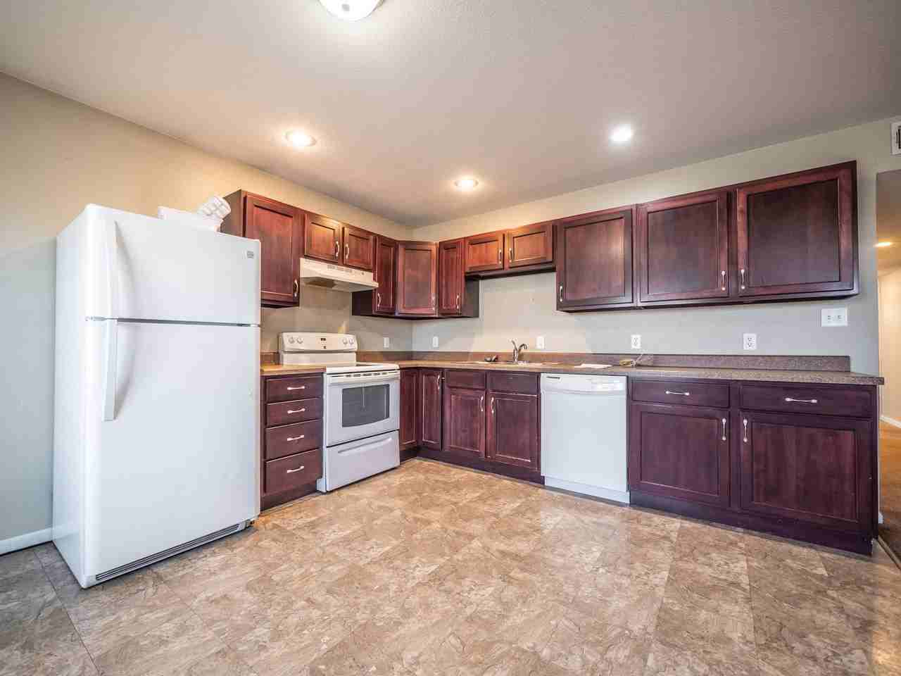 212-214 E 1st Duplex - Photo 6 of 16