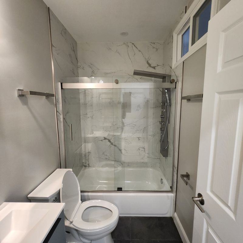 1332 Adams St Ne - Photo 3 of 8